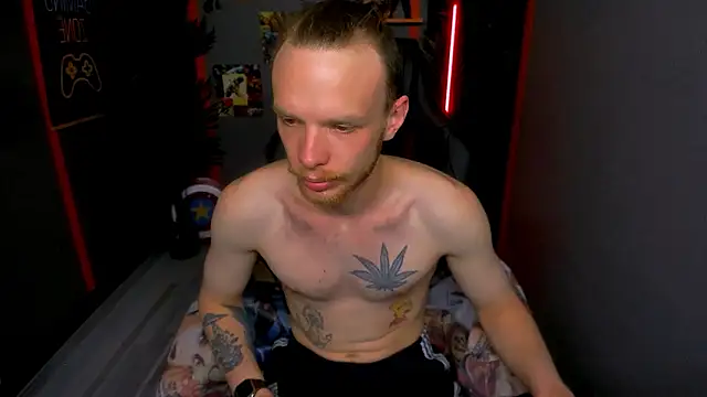 LandonMalone's cam snapshot