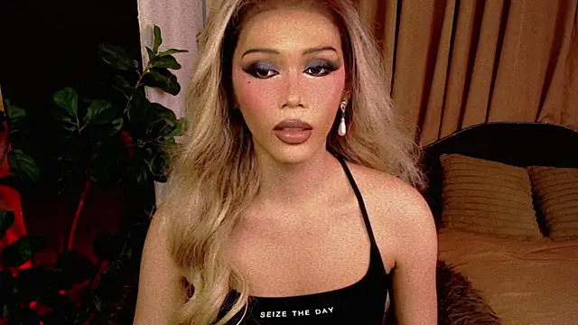 LA-GIRL live sex cam