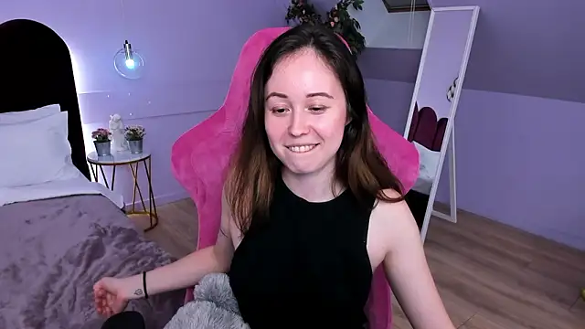 LucyHariss live sex cam