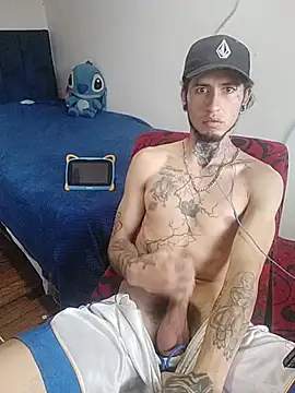 Tattoboy19cm's cam snapshot