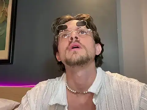 mcklister_kinky_feets's cam snapshot