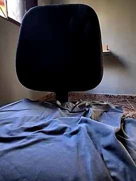 SecretHungLatino live sex cam