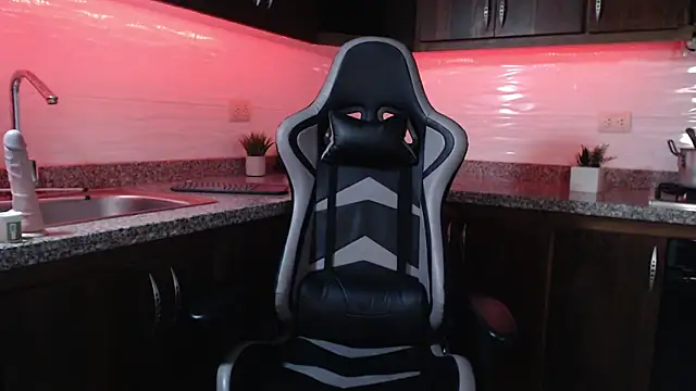 Lenna16_'s cam snapshot