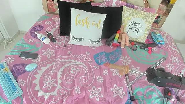 elena_mature live sex cam