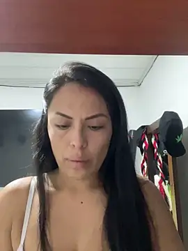 Emma_Sanz__'s cam snapshot