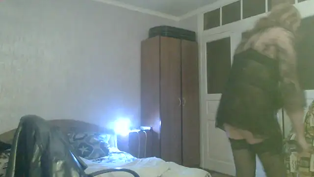 NiraFrost live sex cam