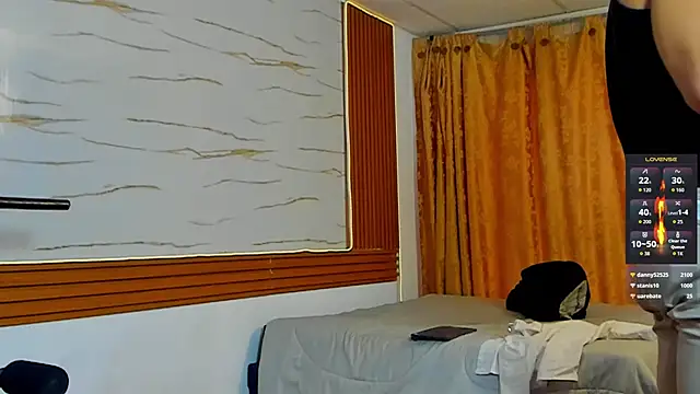 ChoreyTaiylor live sex cam