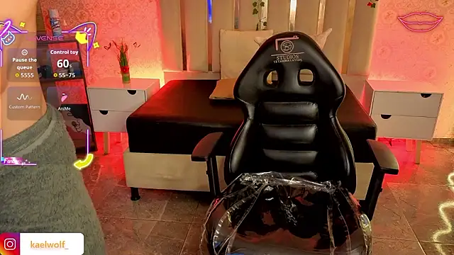 kaelwolf_tay live sex cam