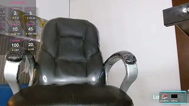 Dyla_n18 live sex cam