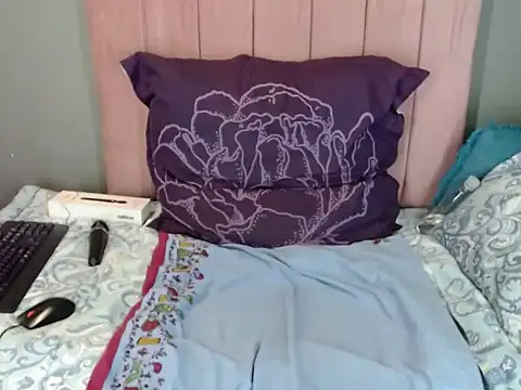 SWEETBERRYxXx's cam snapshot