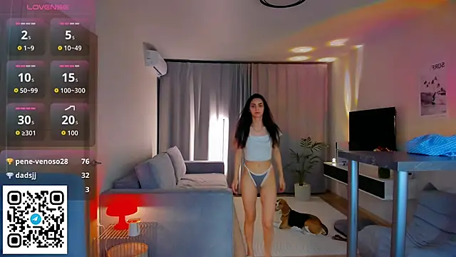 EmiliaZen's cam snapshot