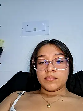 -VICKKY live sex cam