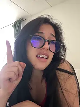 susi_chimm's cam snapshot