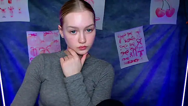 MademoiselleCl's cam snapshot