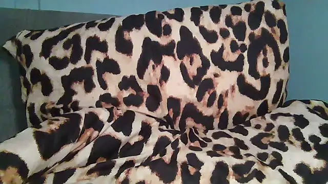 Naughty_JessieX's cam snapshot