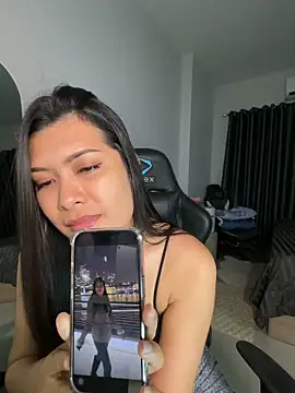 NaughtyKK_'s cam snapshot