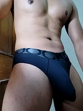 Varanasidaddy069's cam snapshot