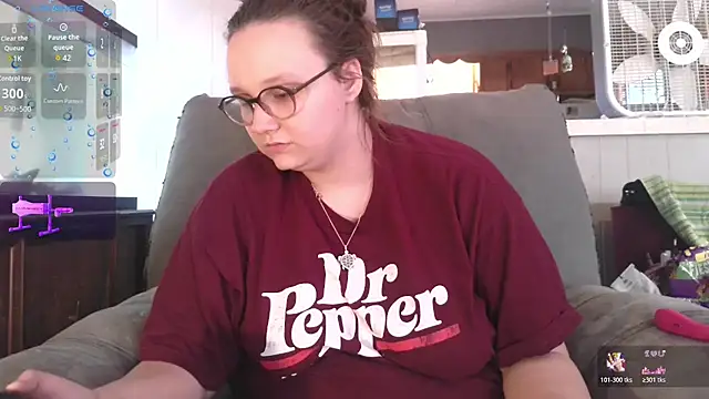 TurtleLady420's cam snapshot