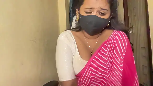 Tanuja-Sexy's cam snapshot