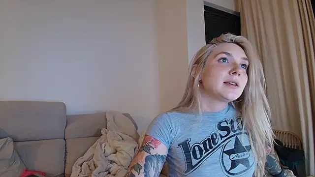 tattoobbgirl live sex cam