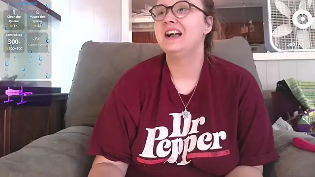 TurtleLady420's cam snapshot