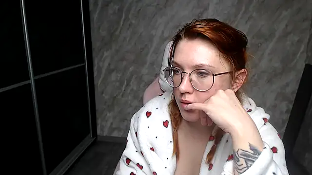 Reginasmilee's cam snapshot