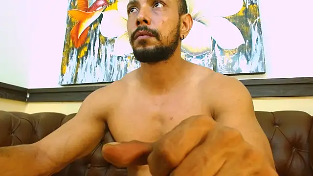 Thiago_Summers live sex cam