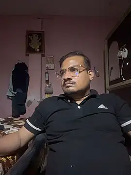 Saxymood1111's cam snapshot