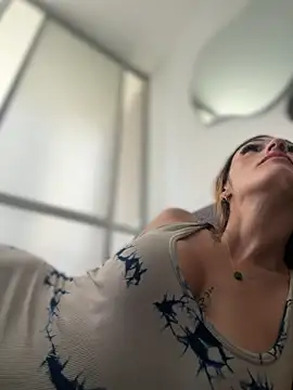 Samantha_bigboobs live sex cam