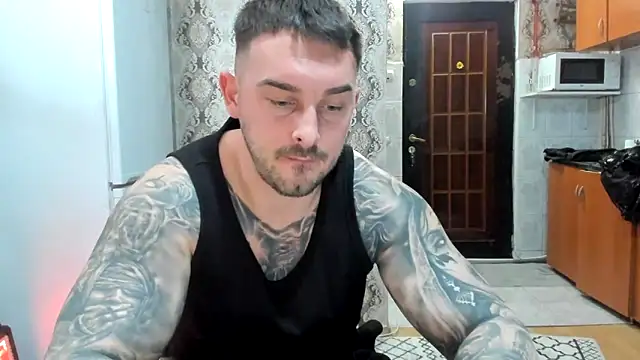 Jonmusclemaster's cam snapshot