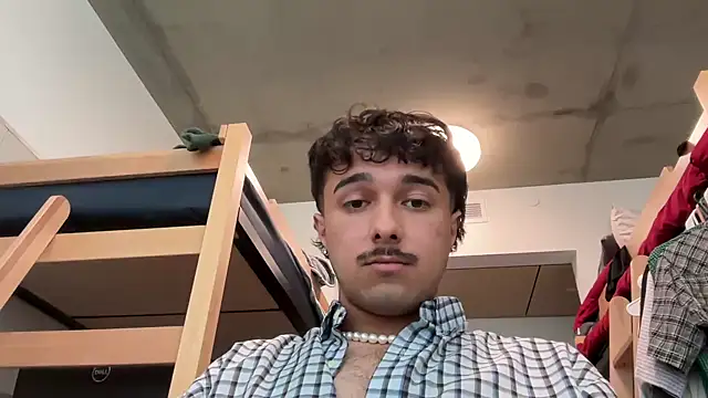 Gorillabutt1414's cam snapshot