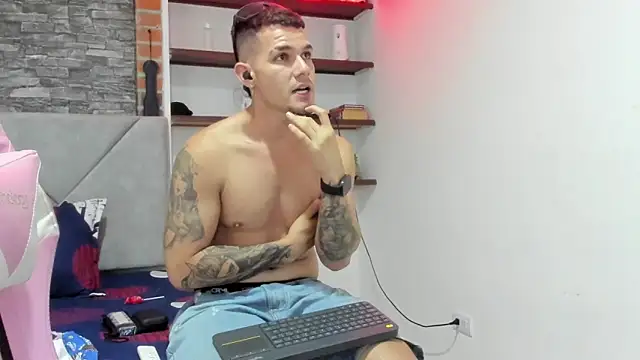 BooyHott_'s cam snapshot