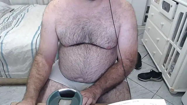 MysterBearMG live sex cam