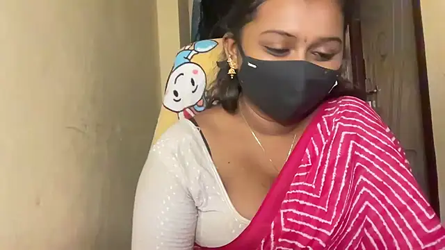 Tanuja-Sexy's cam snapshot