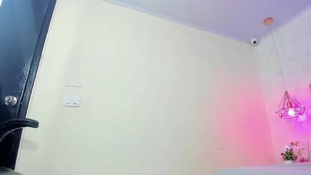 MELISSAROUGE's cam snapshot