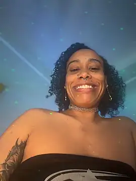 Lunalovesyou8's cam snapshot