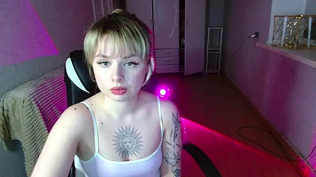 AngelicaHollywood's cam snapshot