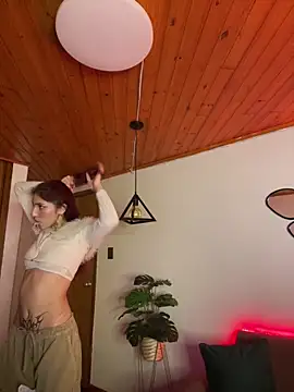 Maraia_pink18's cam snapshot