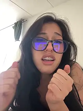 susi_chimm's cam snapshot