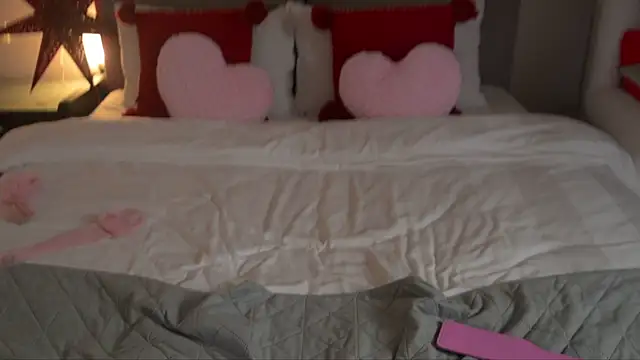 ella_twinkl live sex cam