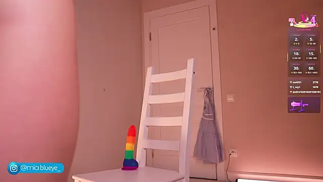 Miablueye live sex cam