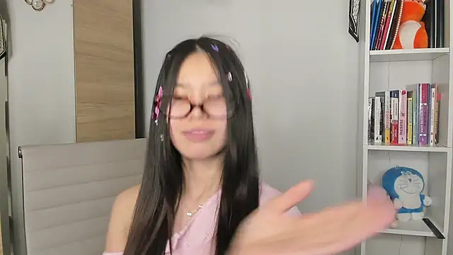 amiya_cute's cam snapshot