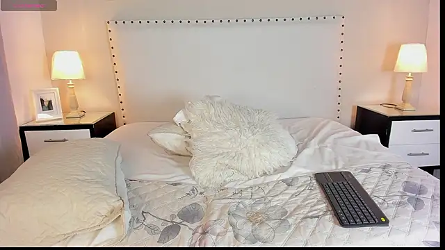 annie_katte's cam snapshot