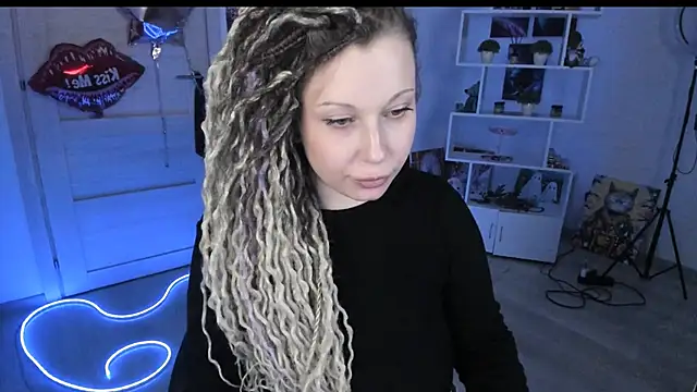 HoneySallyMoore's cam snapshot