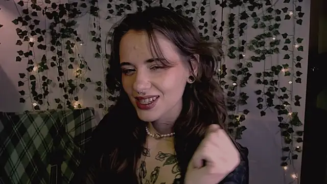 risha_laas's cam snapshot