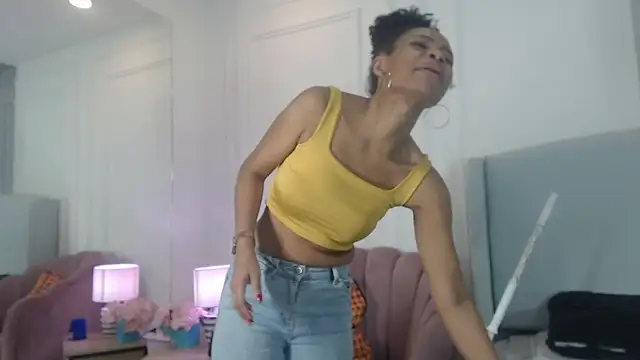 ChantalGarner's cam snapshot