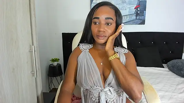 cristaaalclocks1's cam snapshot