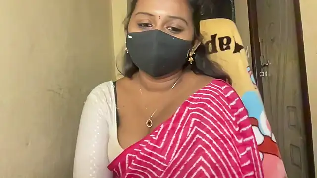 Tanuja-Sexy's cam snapshot