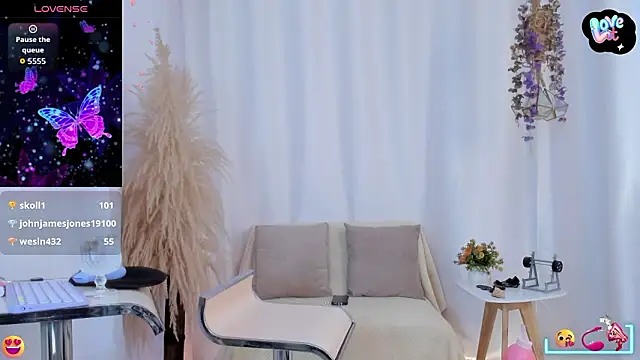 Helena-Fits's cam snapshot