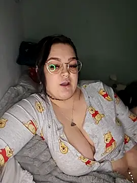 Saucy-Serenity's cam snapshot